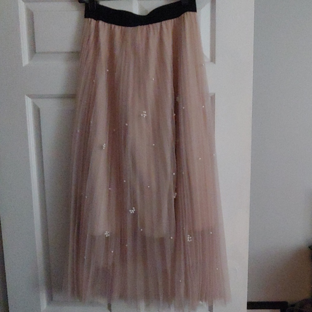 Pleaded long skirt